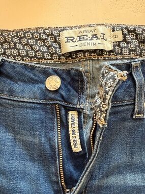 Ariat Women's Blue Straight Leg Perfect Rise Jeans